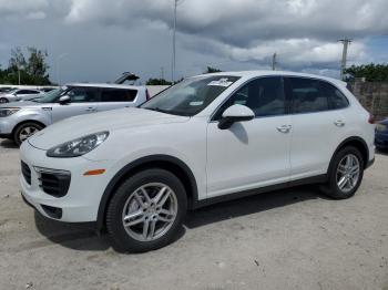  Salvage Porsche Cayenne