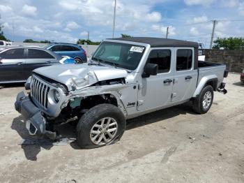  Salvage Jeep Gladiator