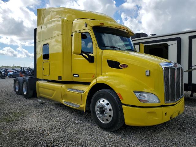  Salvage Peterbilt 579