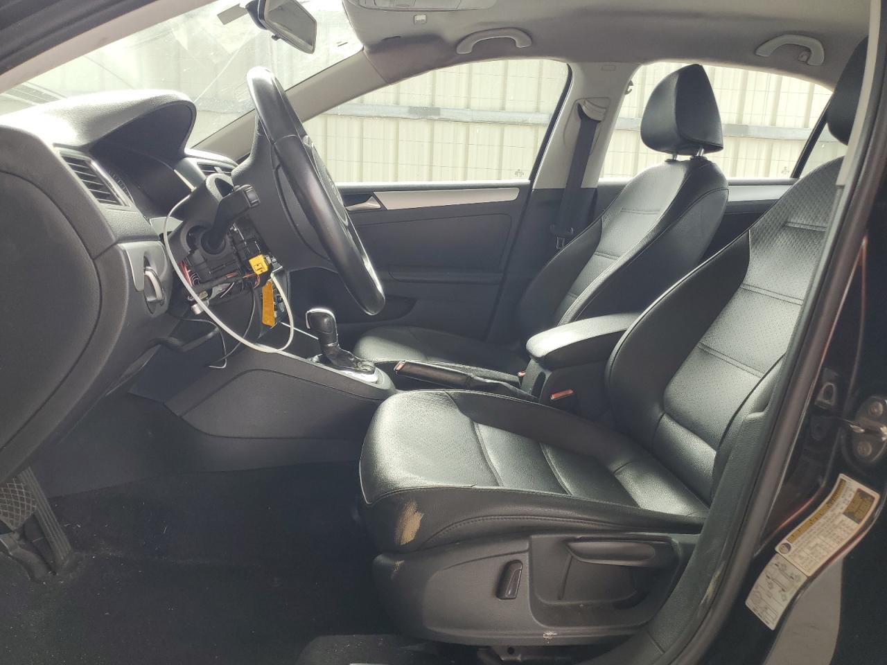 Volkswagen Jetta Se Image 6