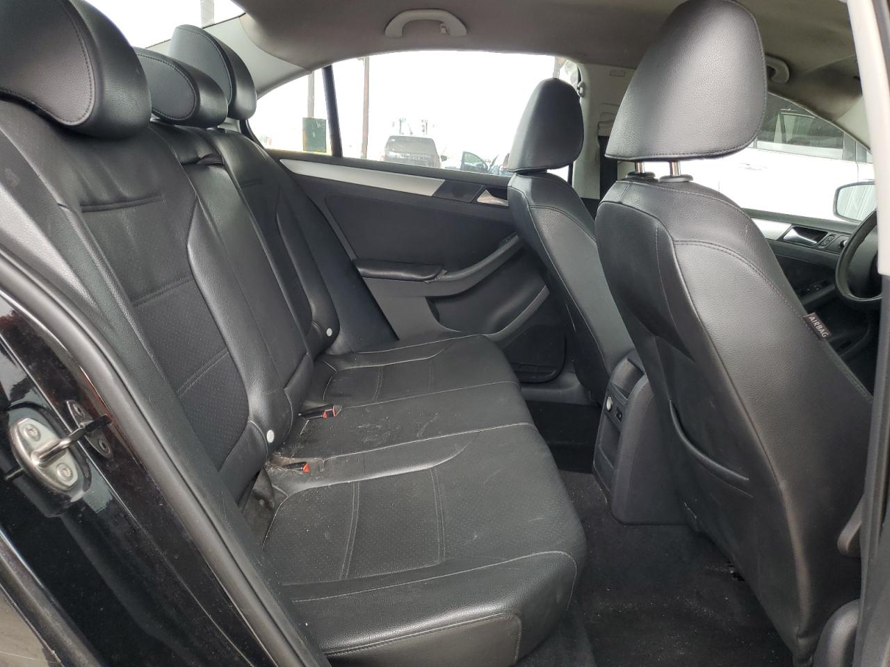 Volkswagen Jetta Se Image 12