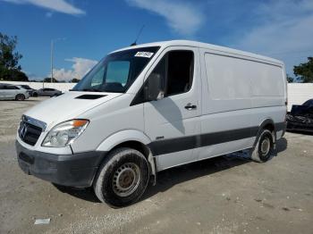  Salvage Mercedes-Benz Sprinter