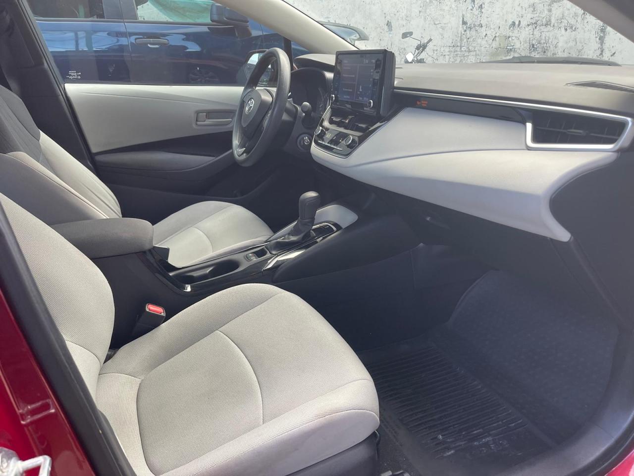 Toyota Corolla Le Image 2