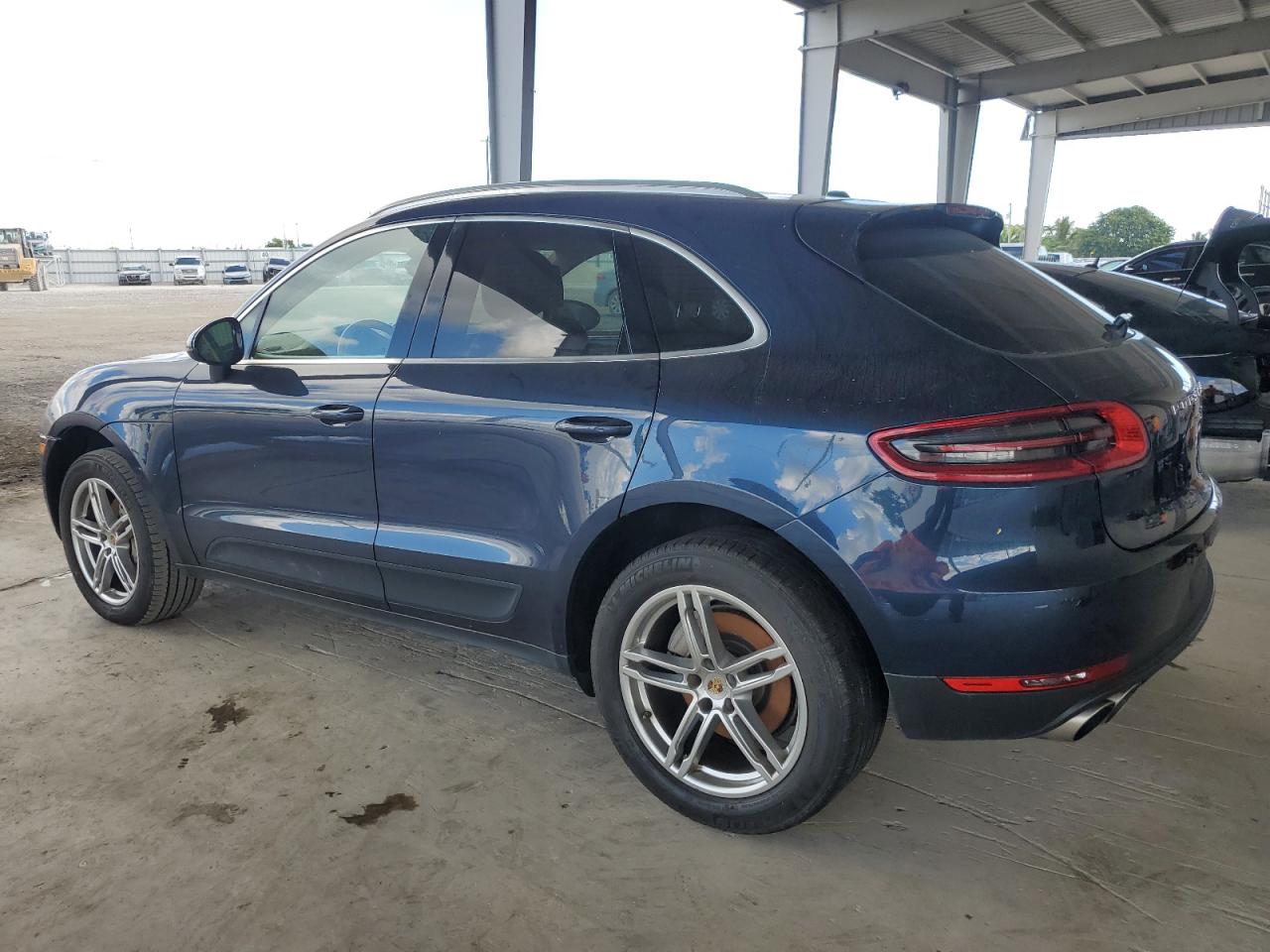 Porsche Macan S Image 2