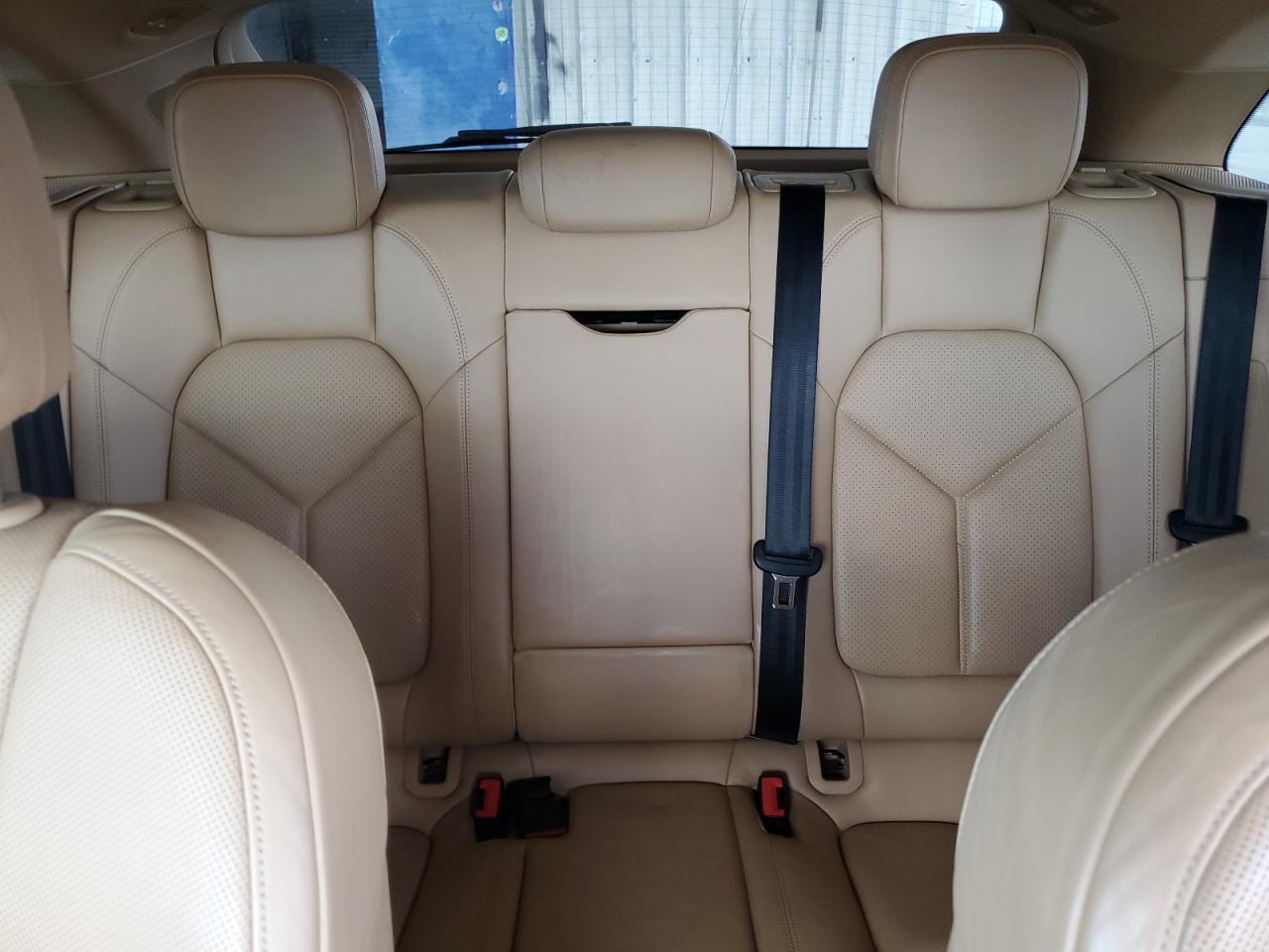 Porsche Macan S Image 6