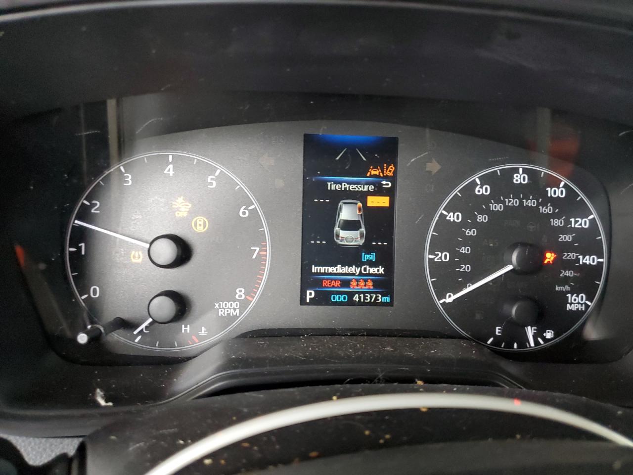 Toyota Corolla Le Image 8