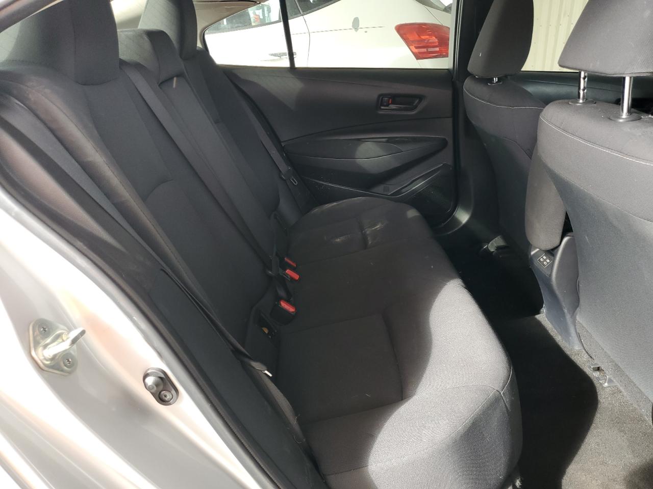 Toyota Corolla Le Image 9