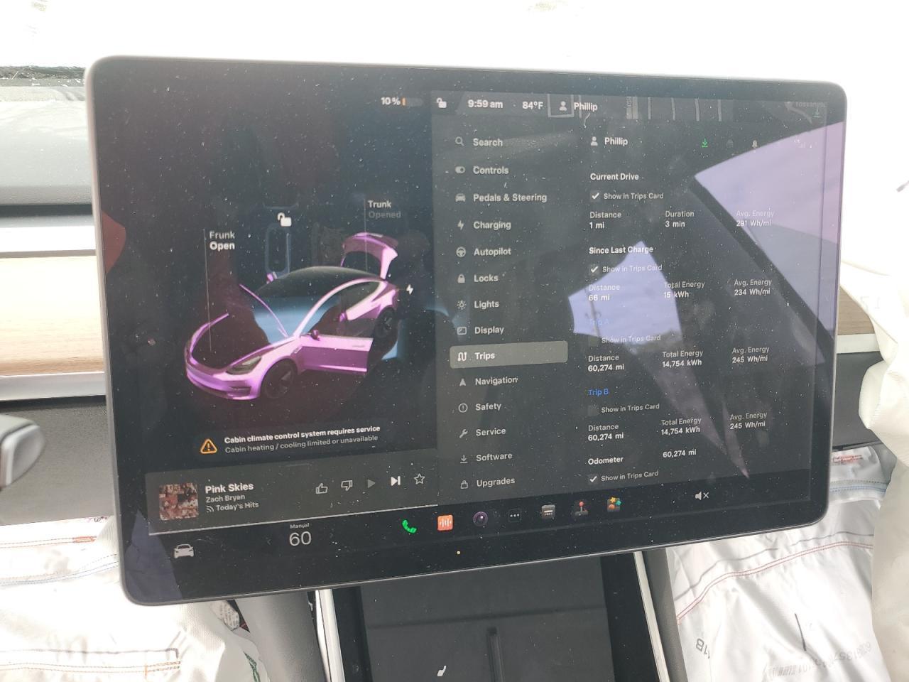 Tesla Model 3 Image 4