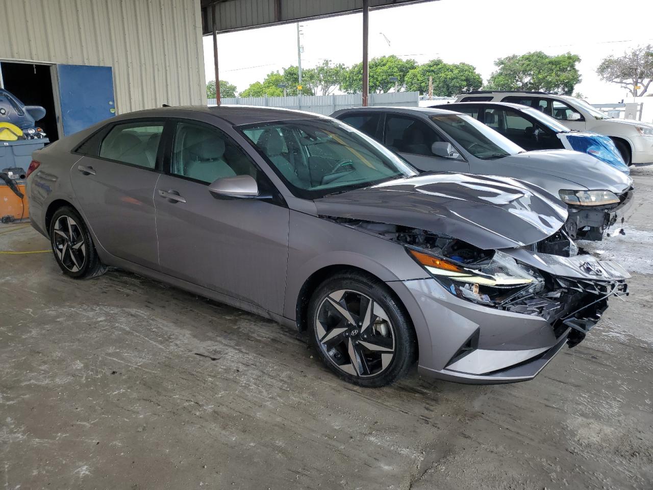 Hyundai ELANTRA Sel Image 5