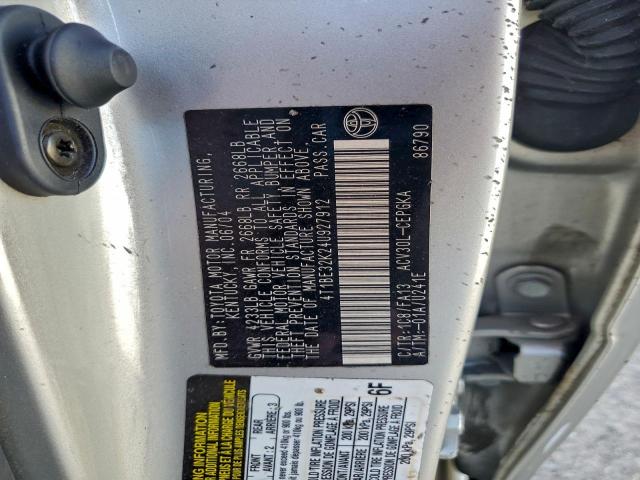 Toyota Camry Le Image 11