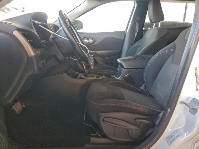 Jeep Grand Cherokee Latitude Image 3