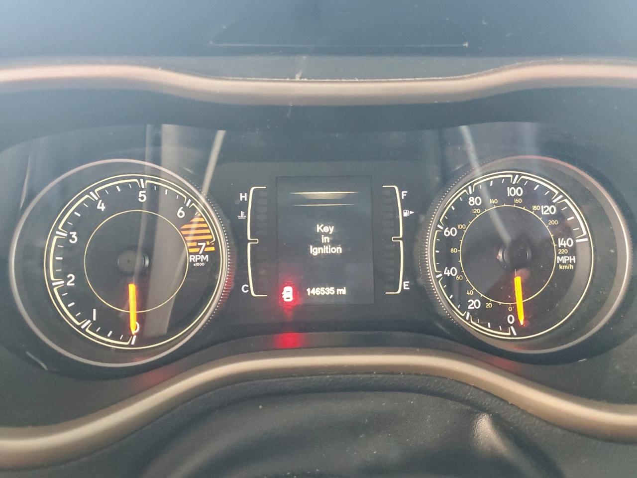 Jeep Grand Cherokee Latitude Image 7