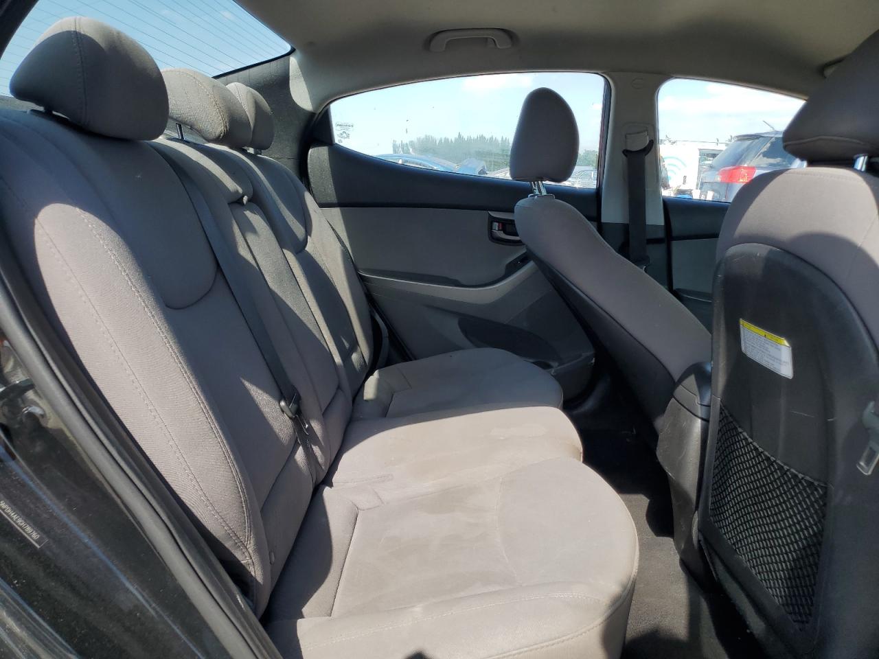 Hyundai ELANTRA Se Image 9