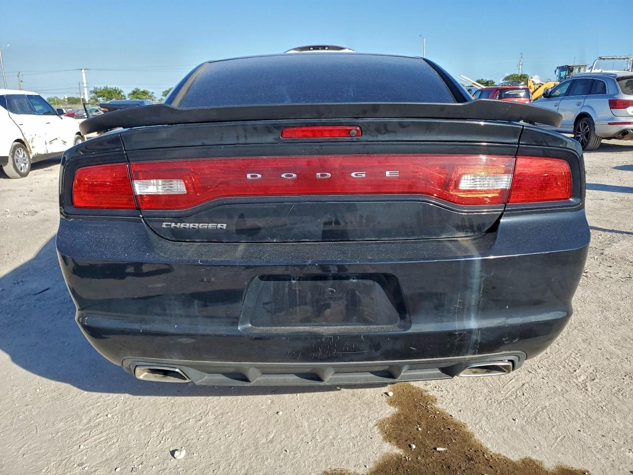 Dodge Charger Se Image 3