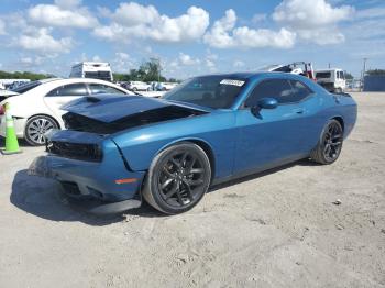  Salvage Dodge Challenger