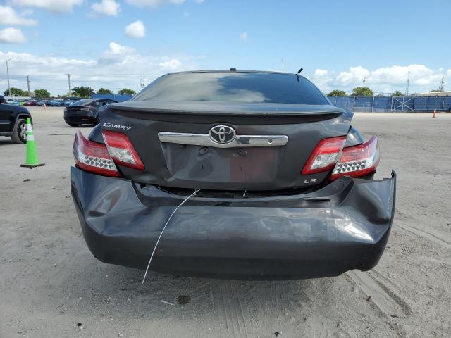 Toyota Camry Base Image 4