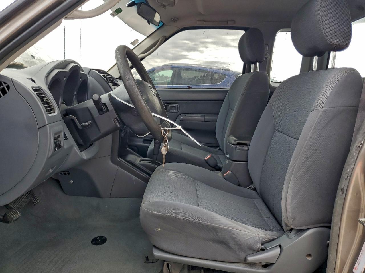 Nissan Frontier King Cab Xe Image 11