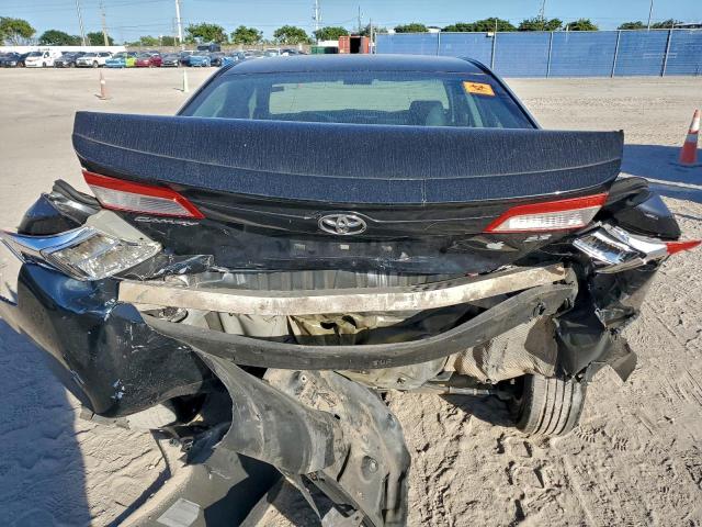 Toyota Camry Base Image 10