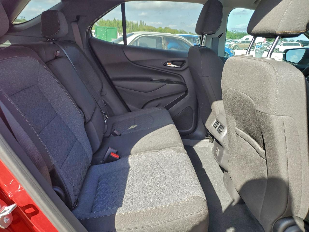 Chevrolet Equinox Lt Image 11