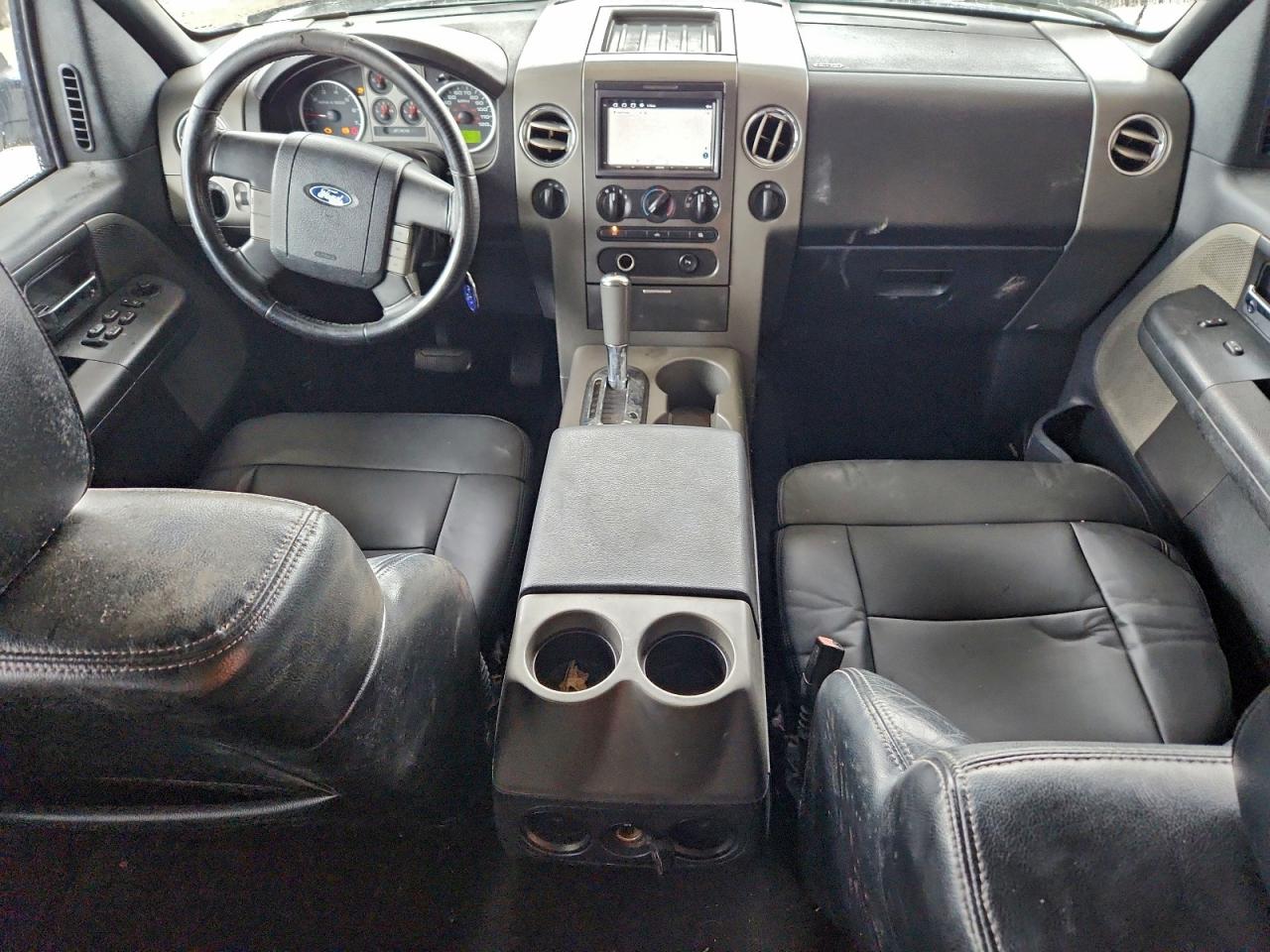 Ford F-150 Supercrew Image 8