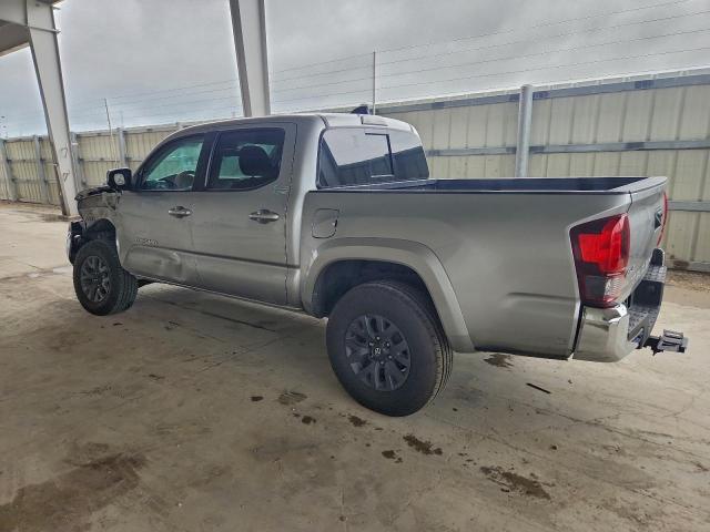 Toyota Tacoma Double Cab Image 3