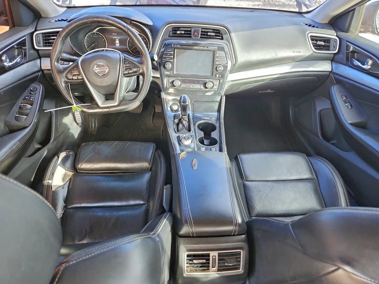 Nissan Maxima 3.5s Image 7