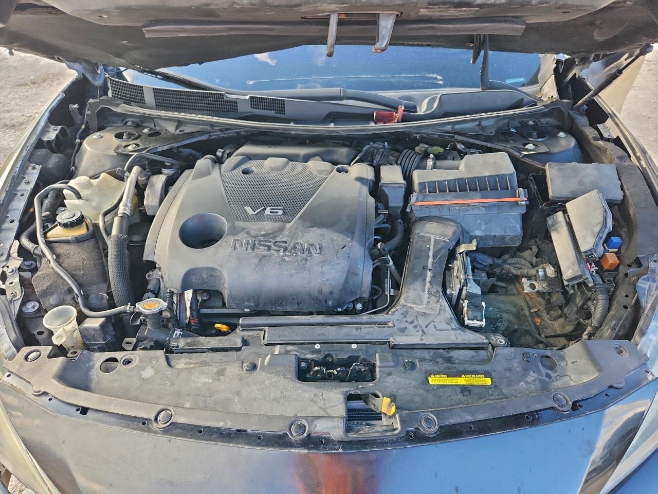 Nissan Maxima 3.5s Image 10