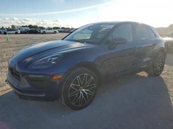  Salvage Porsche Macan Base