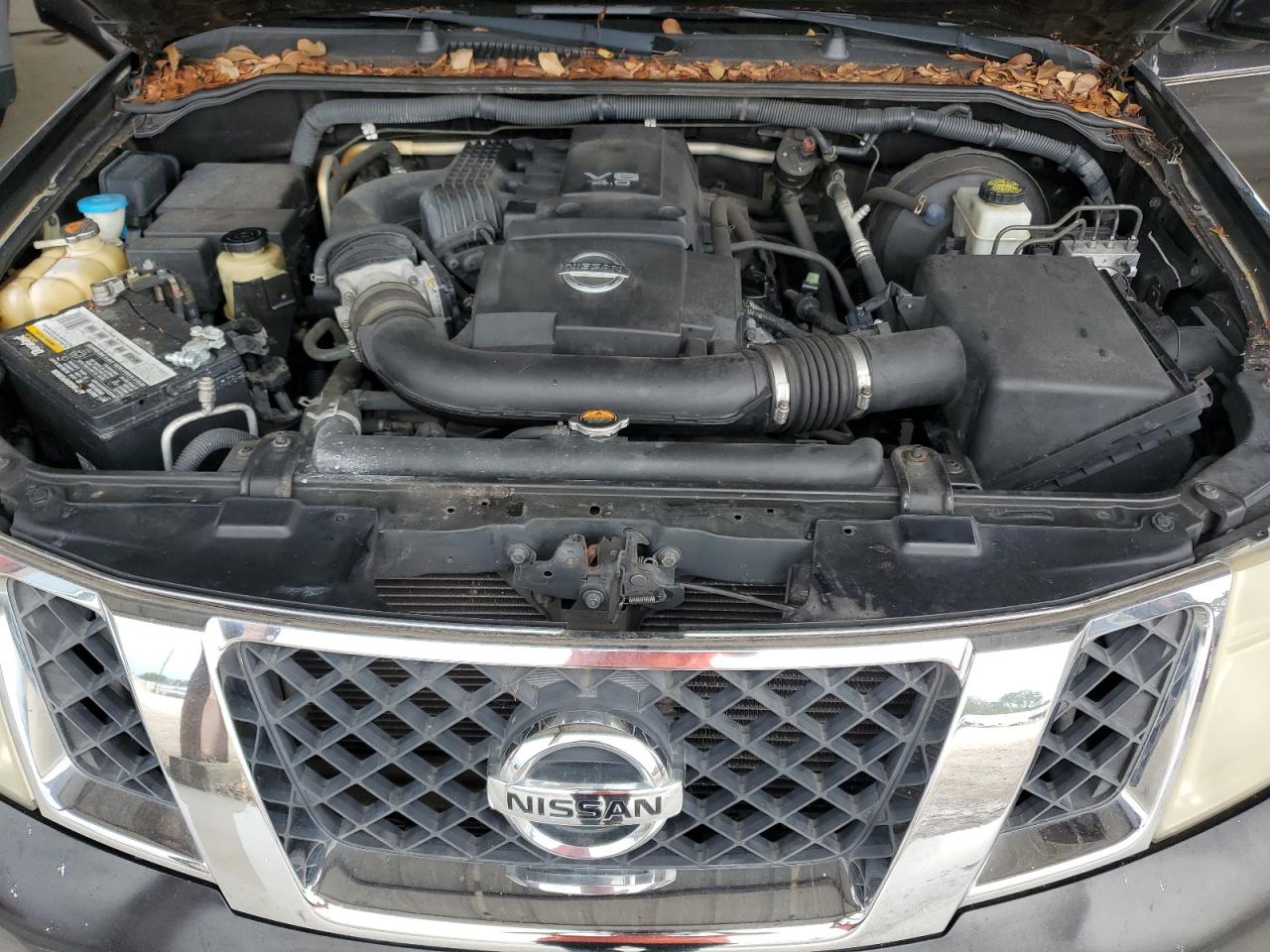 Nissan Pathfinder S Image 11