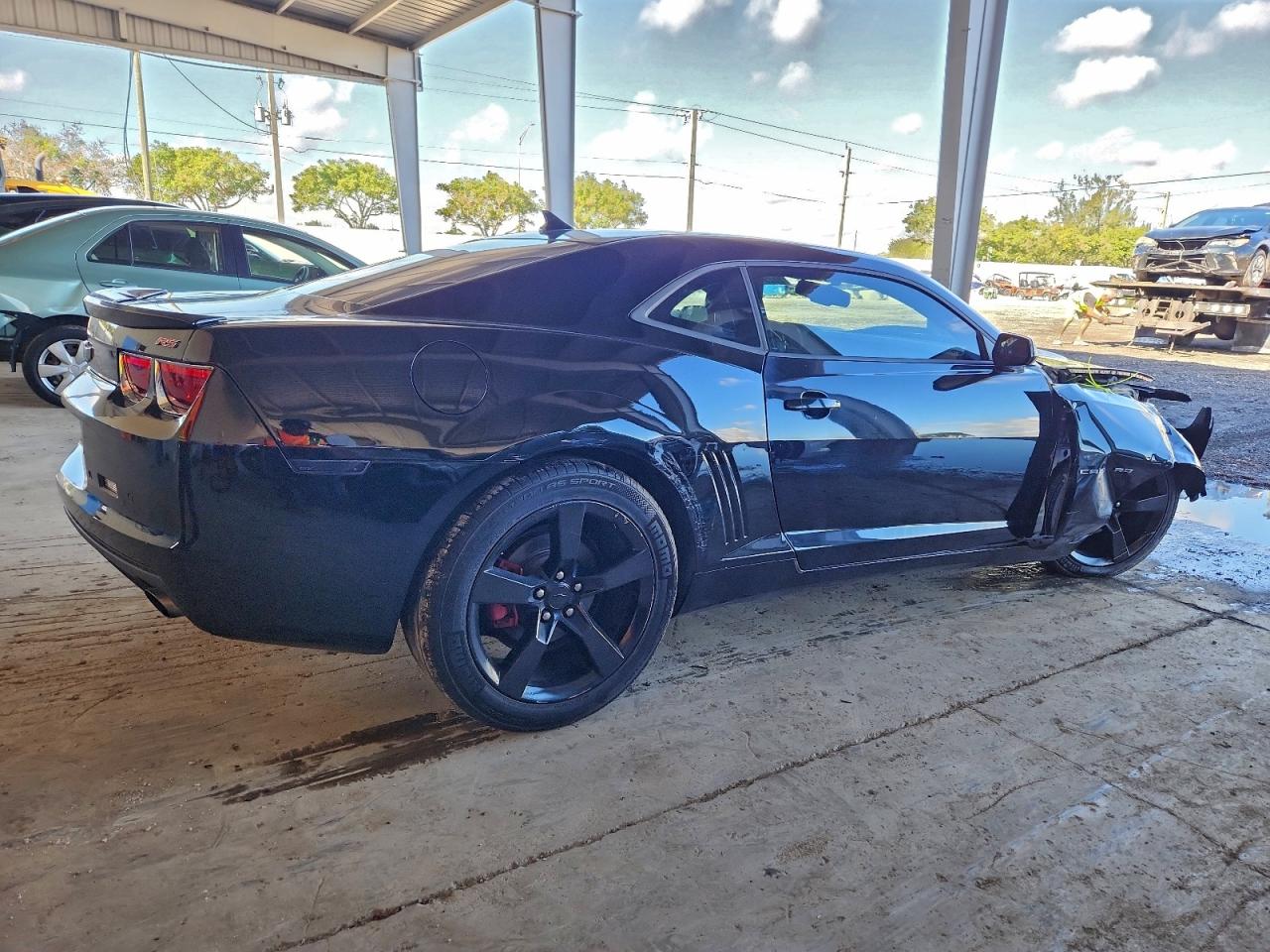 Chevrolet Camaro Lt Image 7