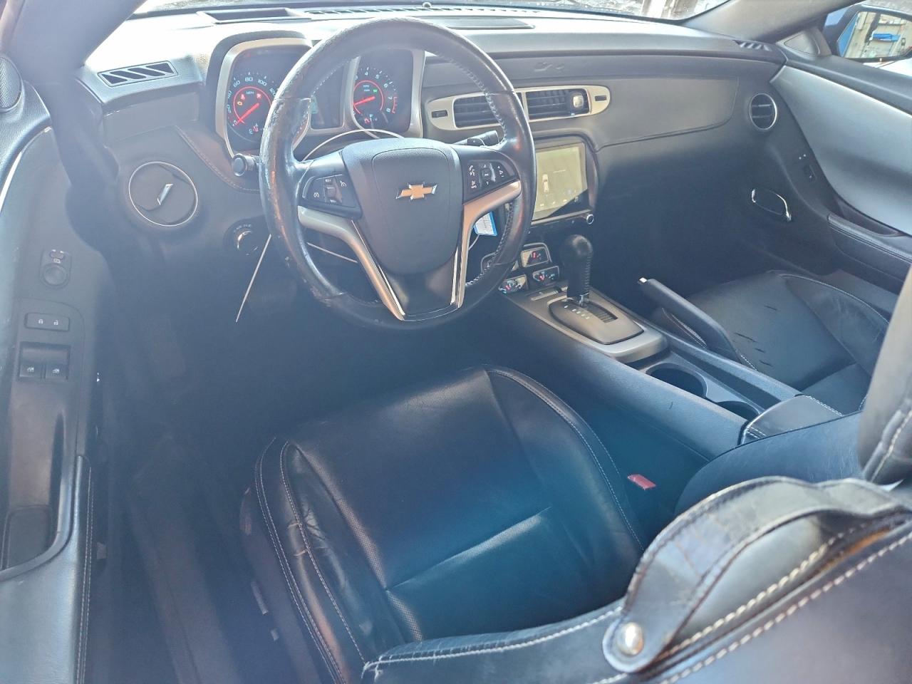 Chevrolet Camaro Lt Image 11