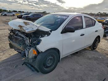  Salvage Nissan Versa