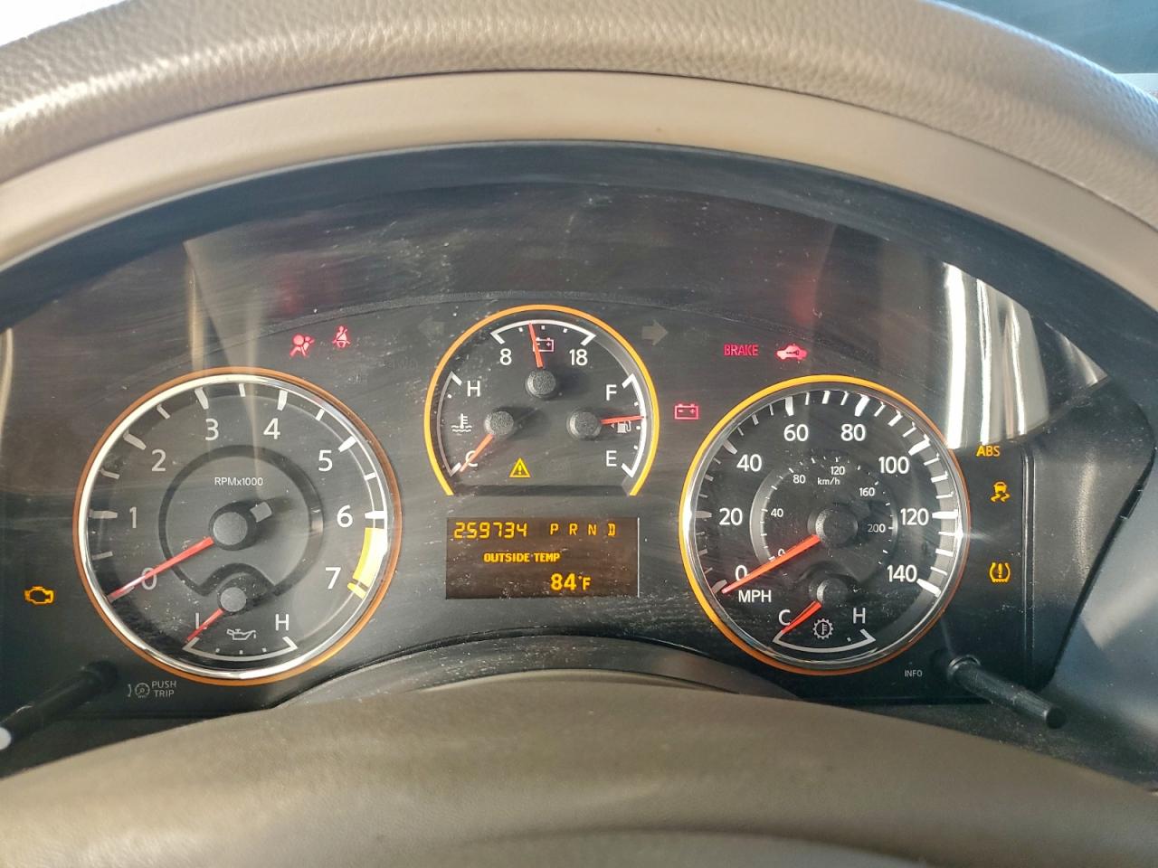 Nissan Armada Platinum Image 7