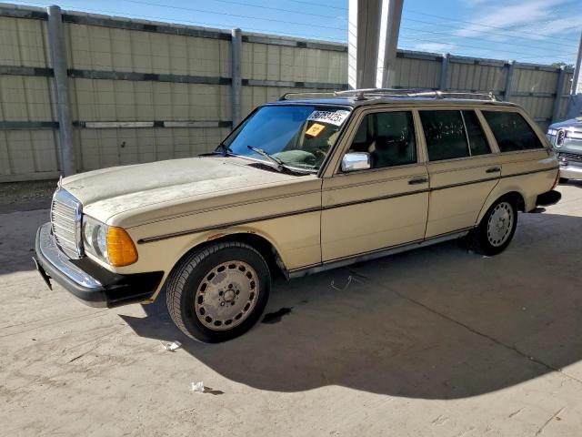  Salvage Mercedes-Benz 300-Class