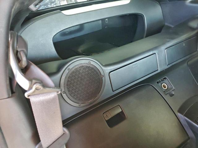 Nissan 350Z Coupe Image 8