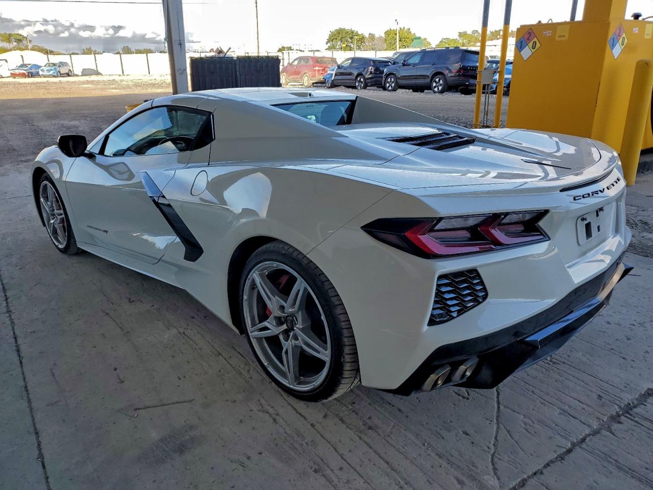 Chevrolet Corvette Stingray 1lt Image 2