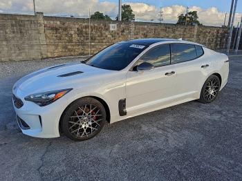  Salvage Kia Stinger
