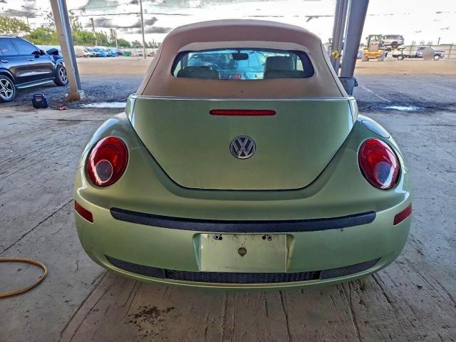 Volkswagen Beetle Convertible Option Package 1 Image 12