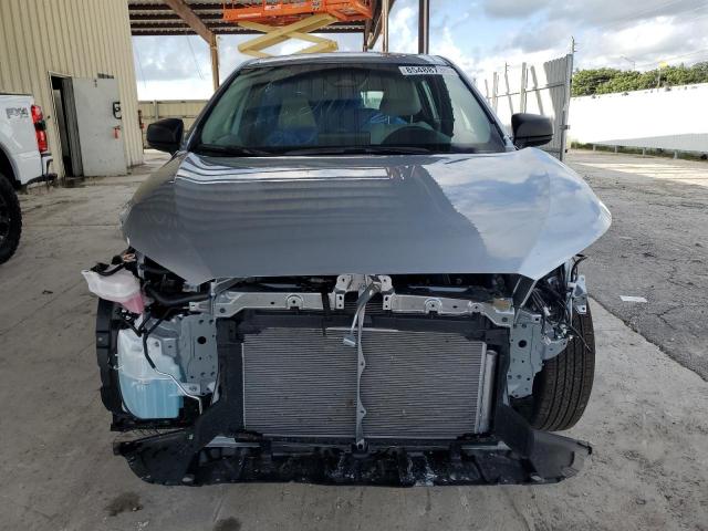 Toyota Corolla L Image 6