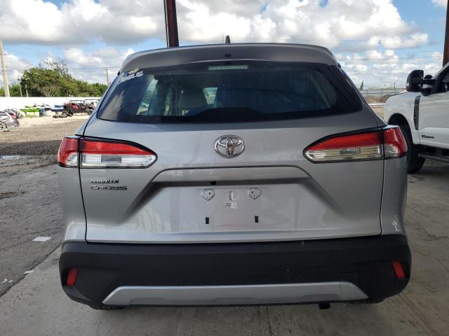 Toyota Corolla L Image 4