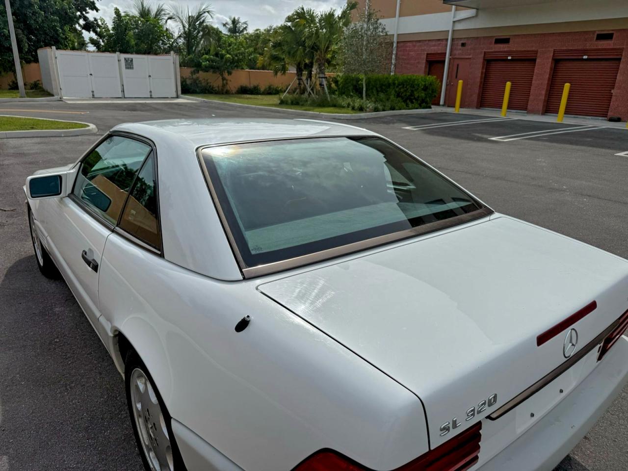 Mercedes-Benz S-Class 320 Image 14