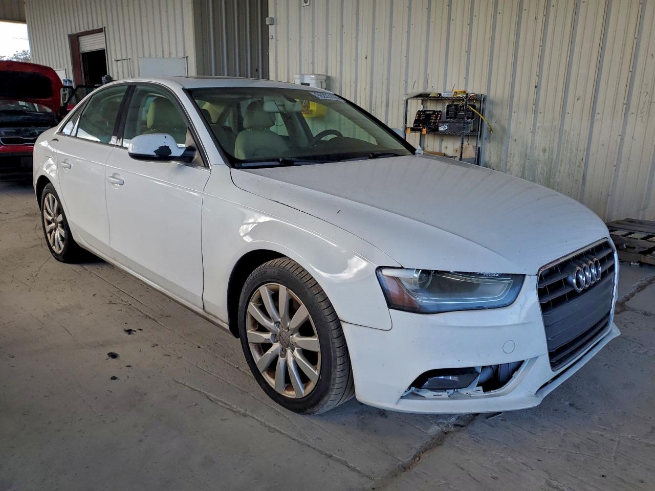 Audi A4 Premium Image 5