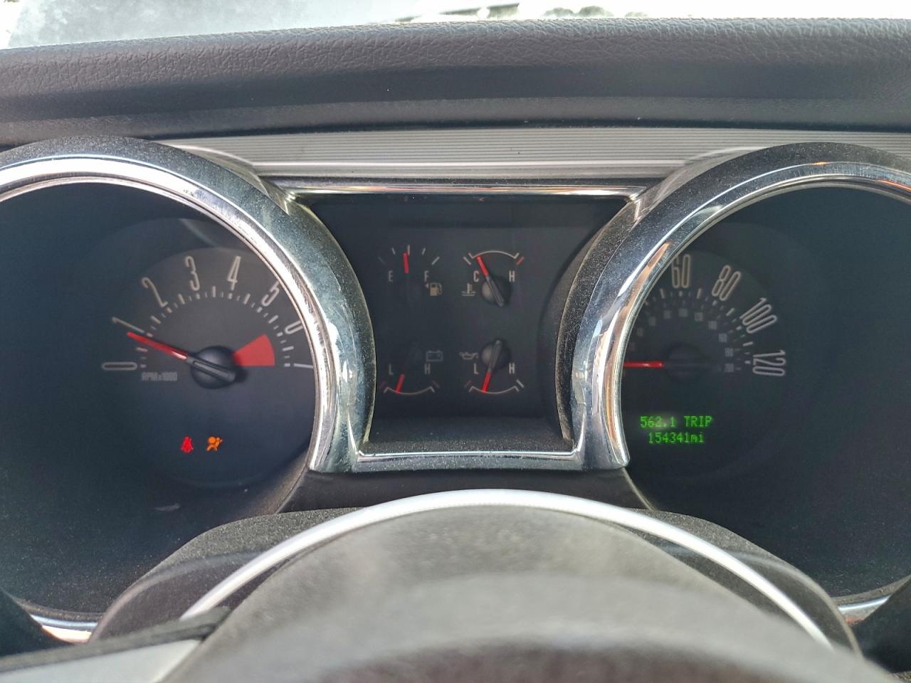 Ford Mustang Image 5