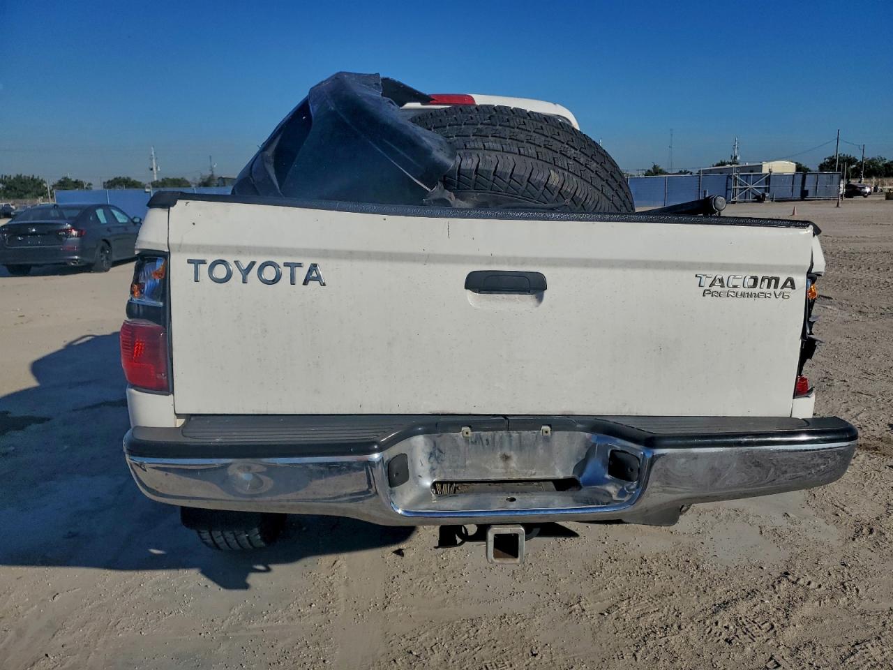 Toyota Tacoma Double Cab Prerunner Image 7