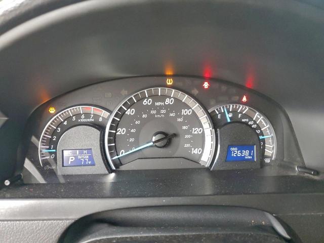 Toyota Camry Base Image 7