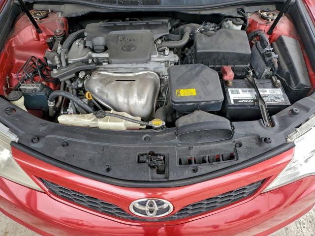 Toyota Camry Base Image 8
