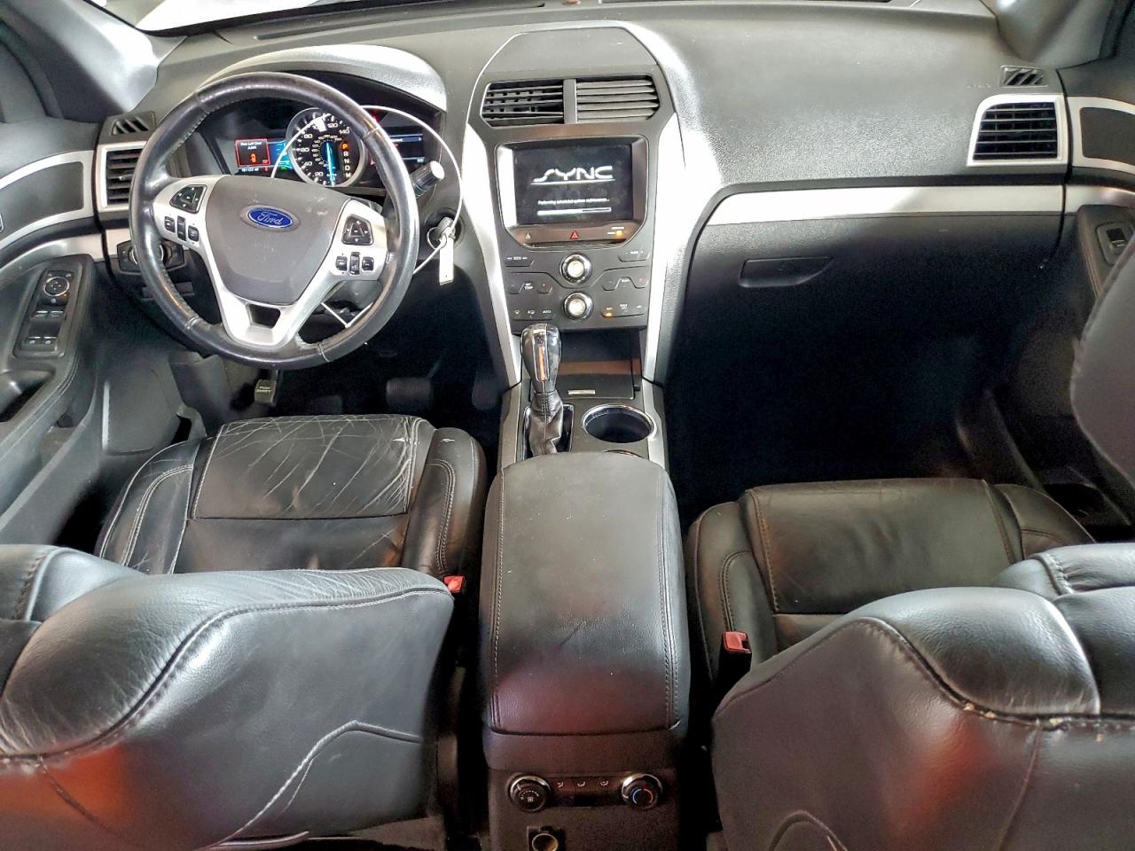 Ford Explorer Xlt Image 6