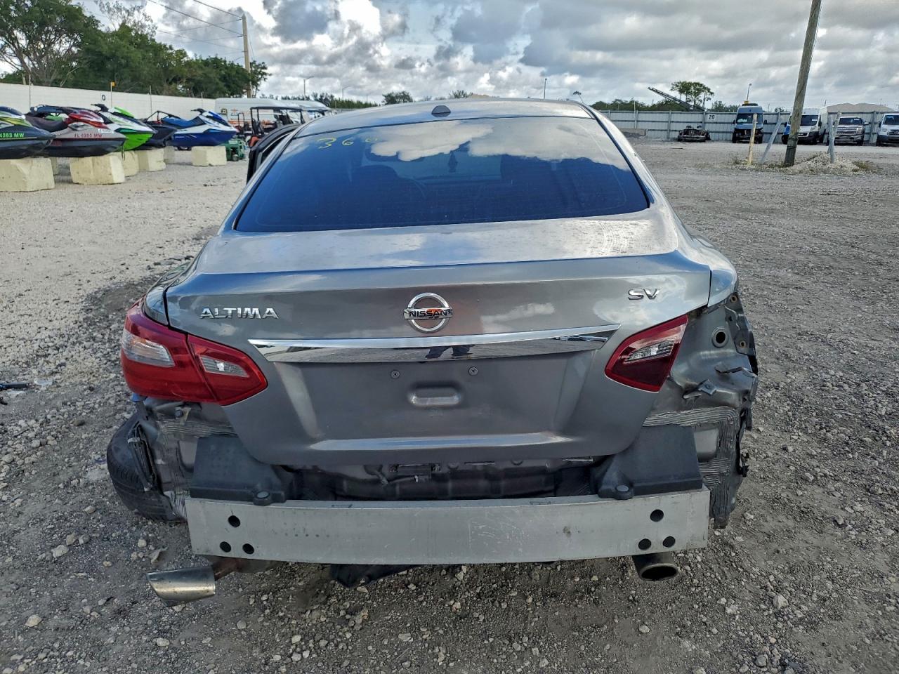 Nissan Altima 2.5 Image 3