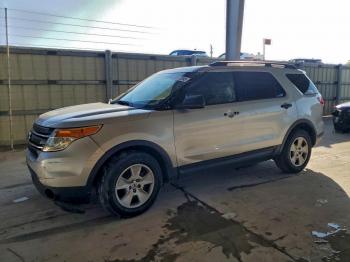  Salvage Ford Explorer