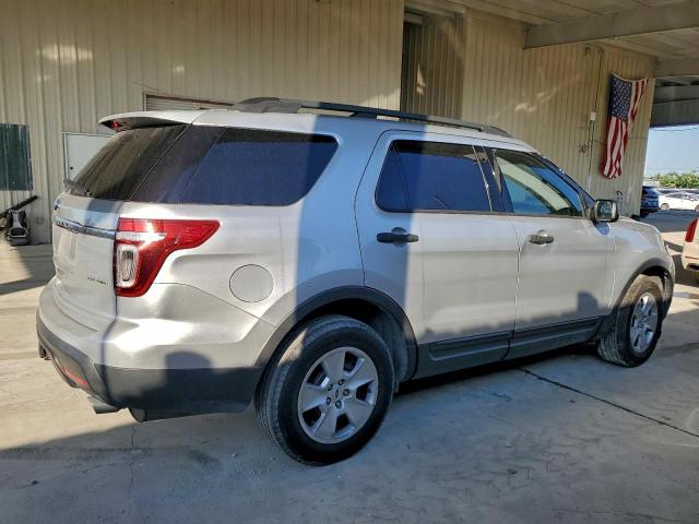 Ford Explorer Image 7